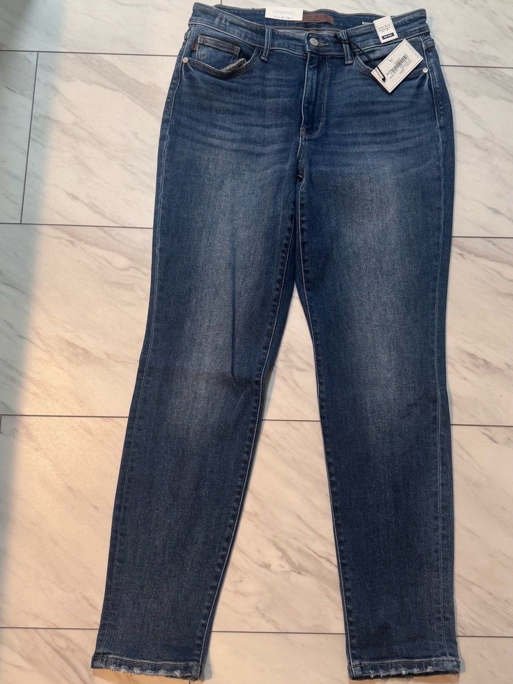 Judy Blue mid rise boyfriend fit